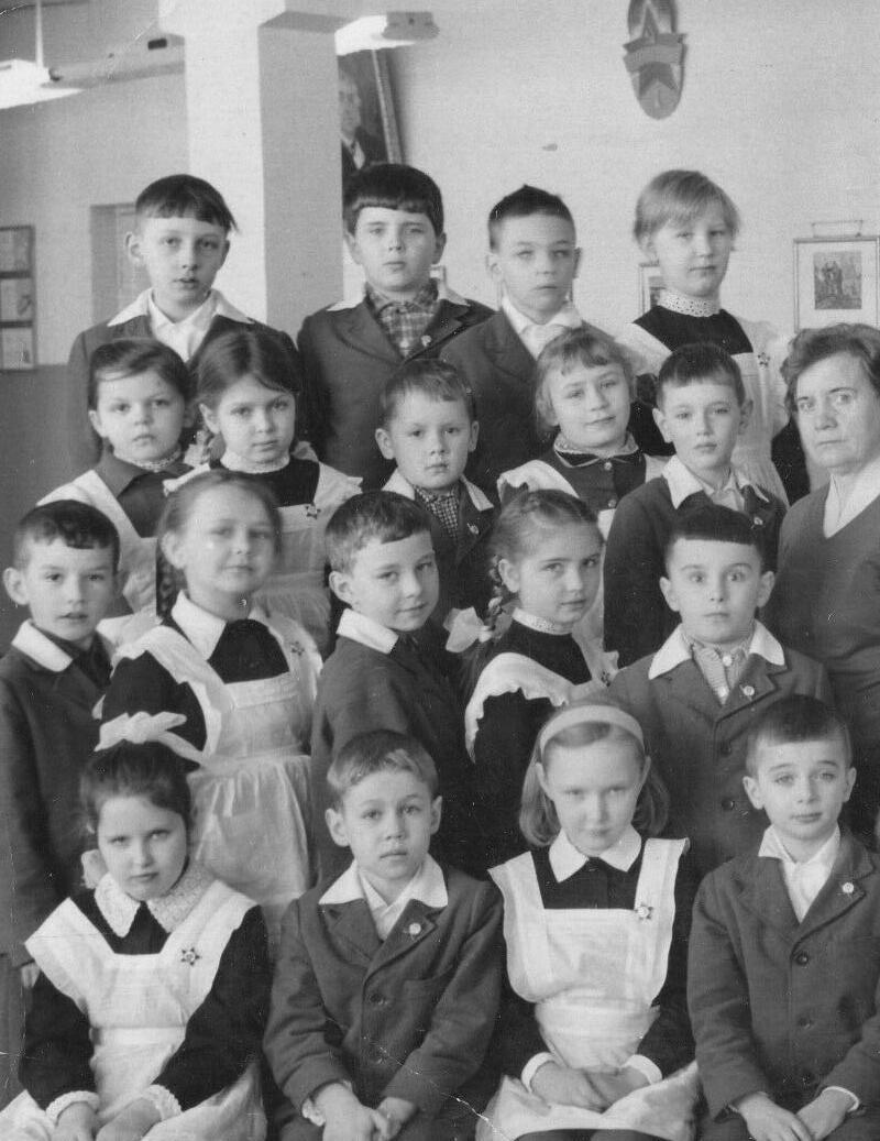 Soviet school uniforms