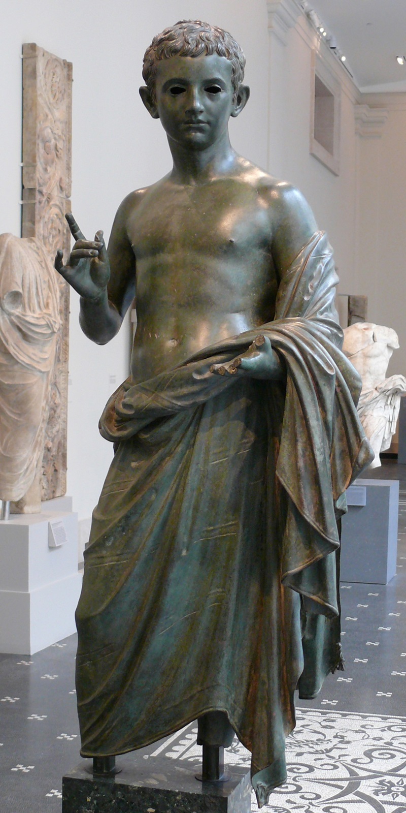 Roman toga boyr