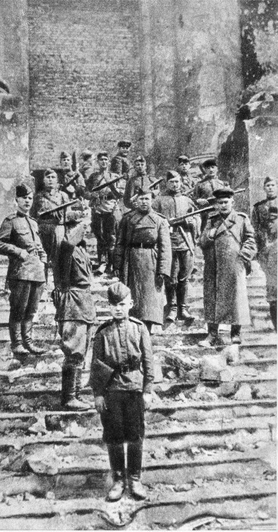 Red Army soldiers at the Reichstag