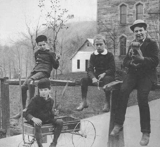 boys clothes 1880s