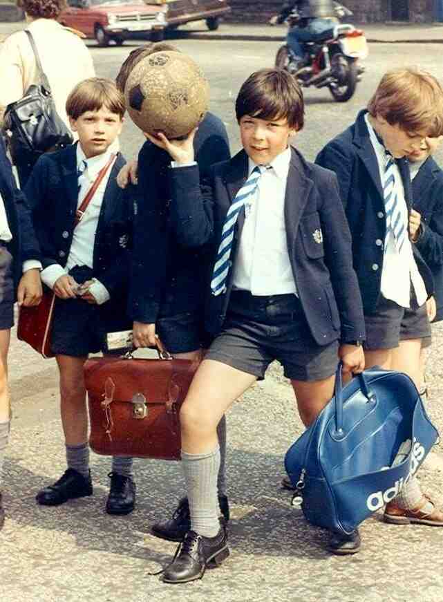 English school uniform : garments -- footwear chronology
