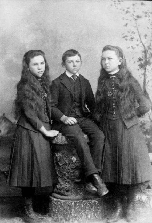 boys long pants suits 1880s