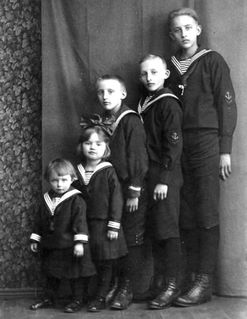 German children sailor suits Matrosenkleidung