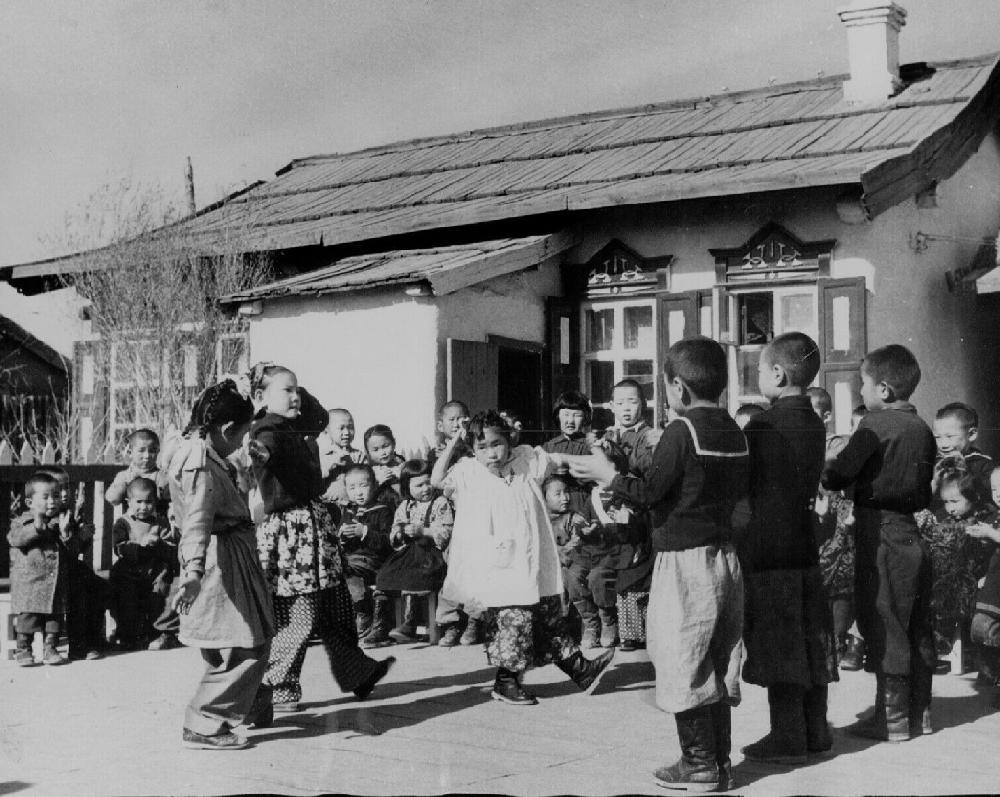 Mongolian children's activities