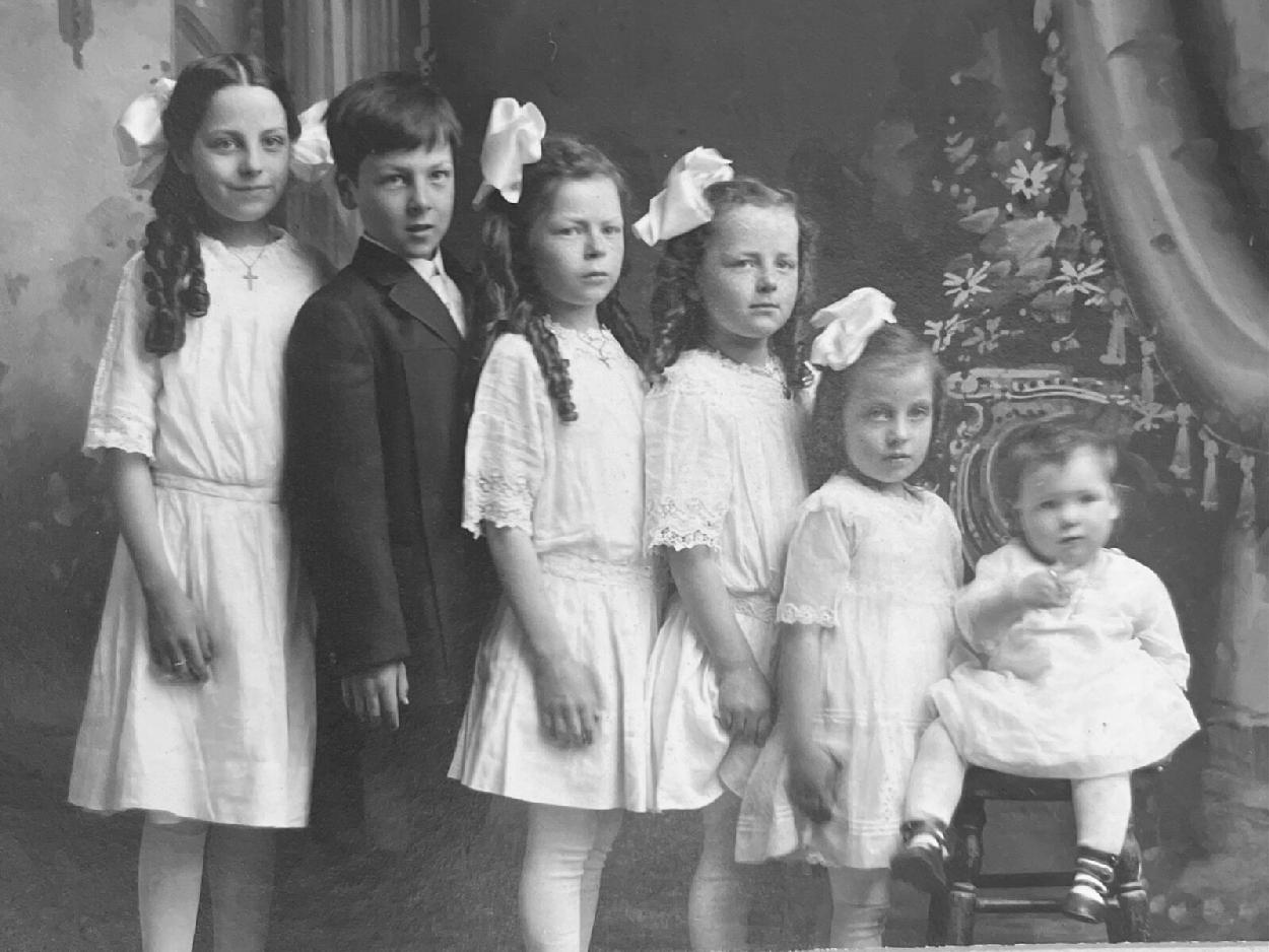 1910s family