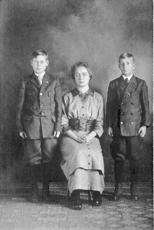 boys 1910s suit styles