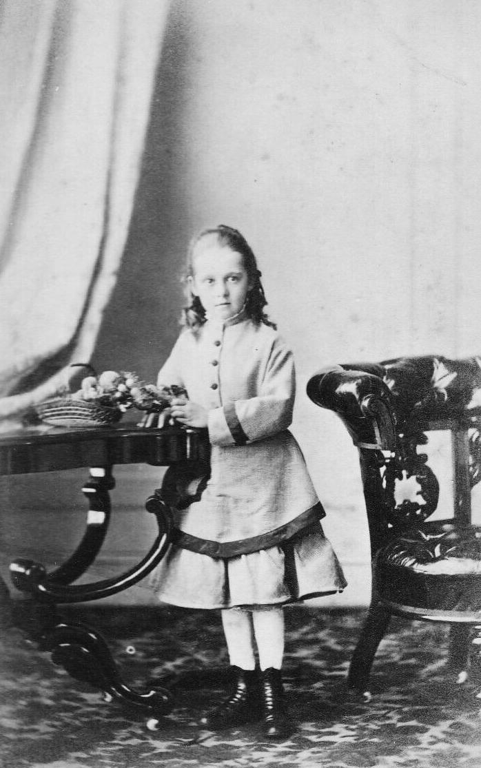 New Zealand  girls dresses 19th century