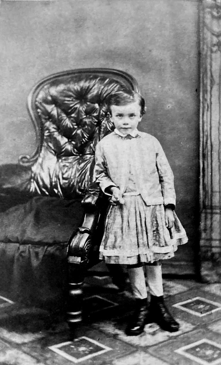 English boy skirt suits