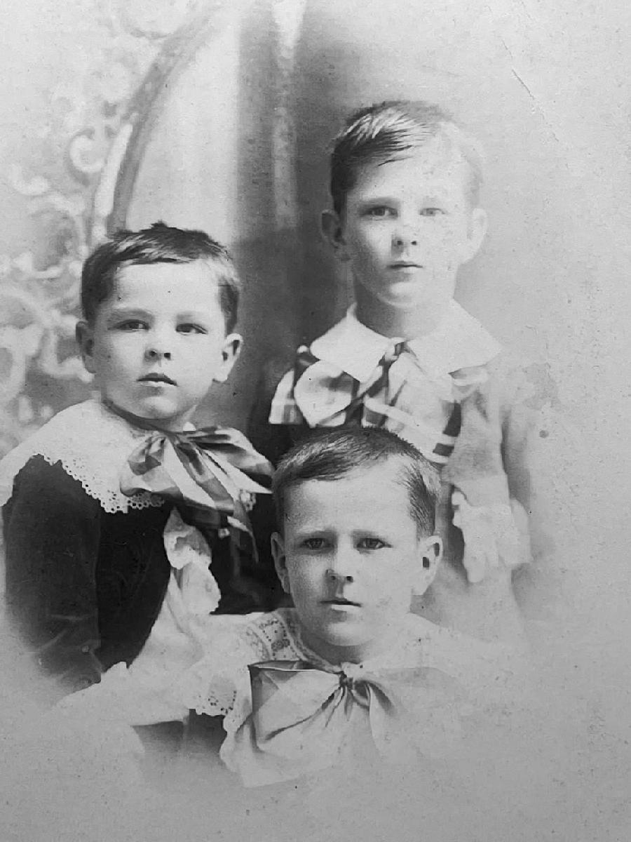 neck wear 1890s