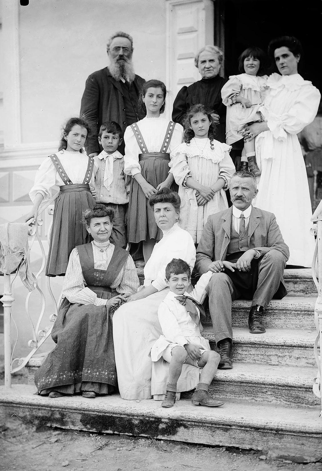 Italian Moretti Caselli family 1910