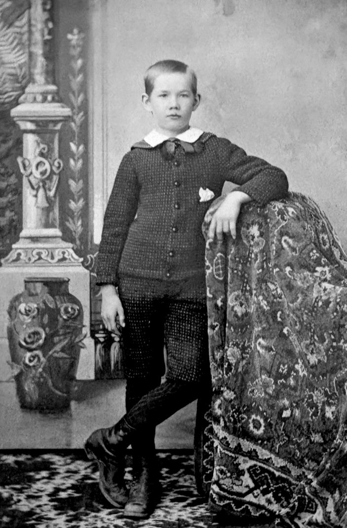 collar-buttoning jackets