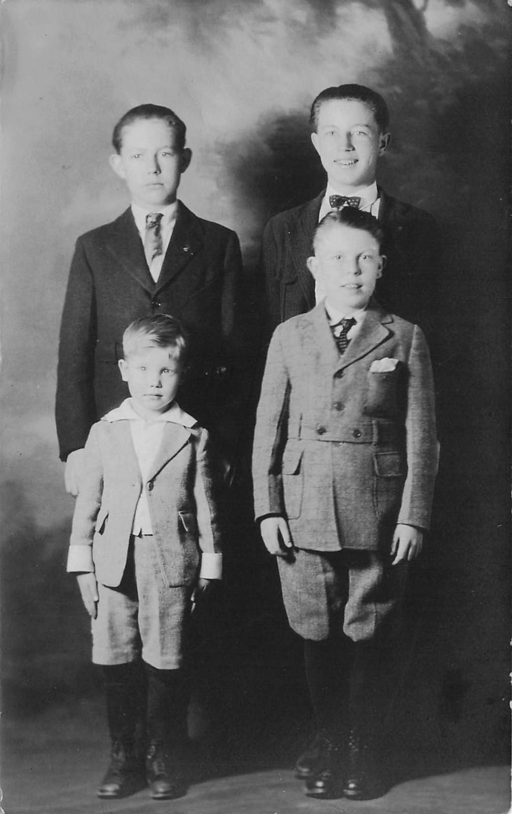 1910s knicker suits