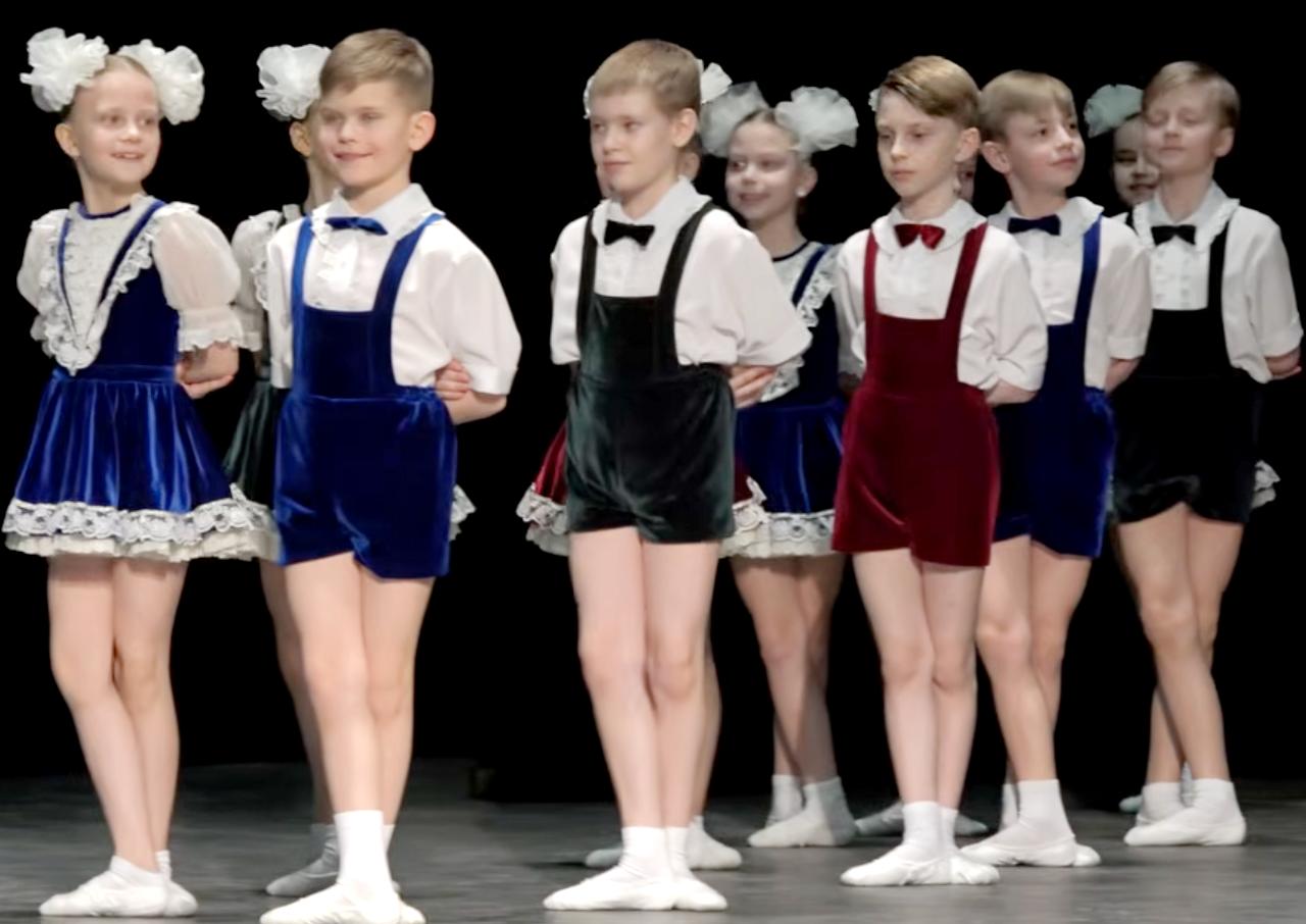 Russian dance children