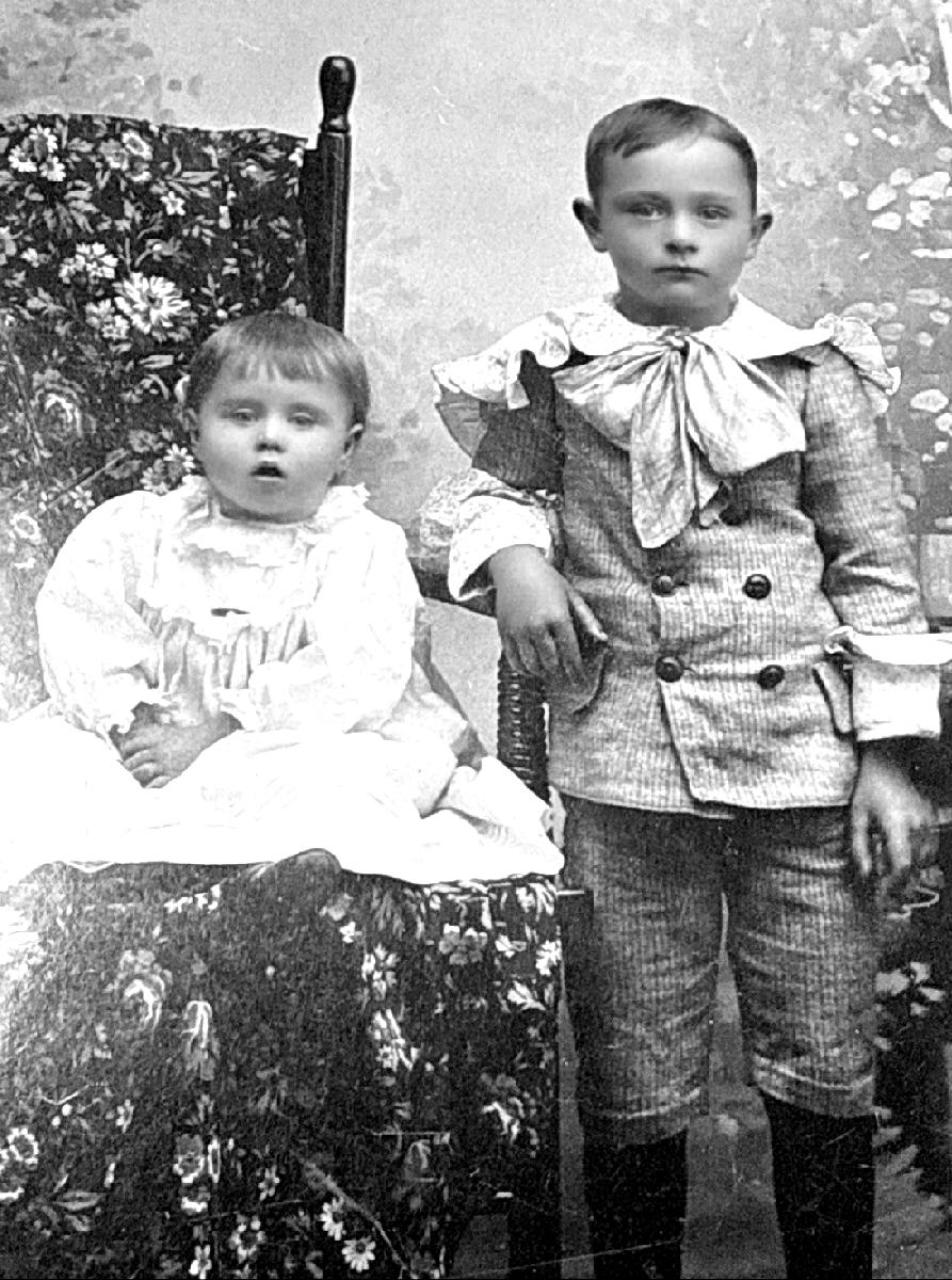boys' ruffled collars