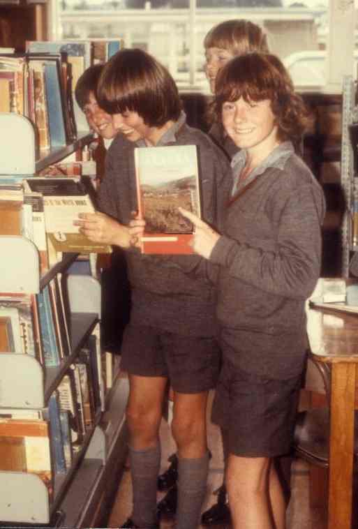 English school uniform: the 1970s