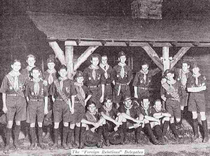 U.S. boy scout uniforms: 1929
