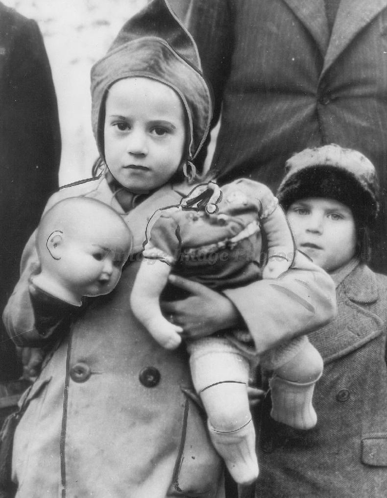 Dutch children World War II evacuees