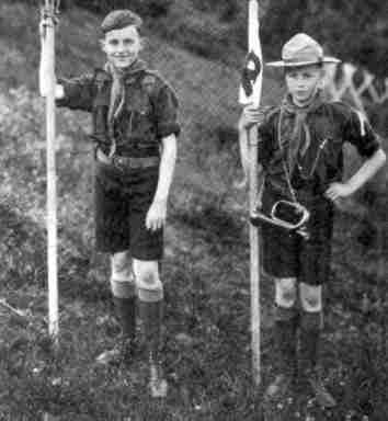 English Scout uniforms